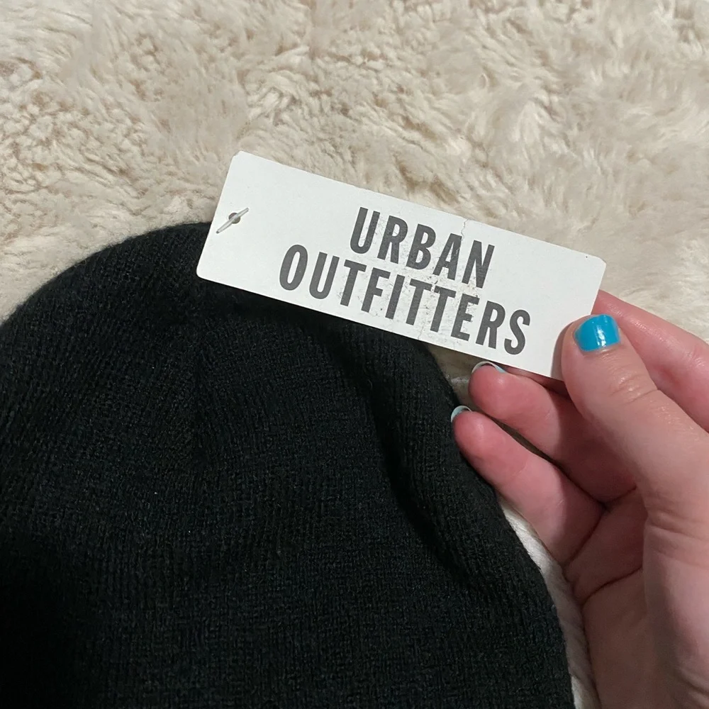 urban outfitters beanie - Picture 4 of 5